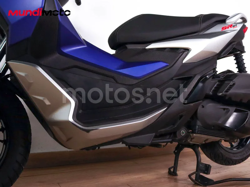 Aprilia SR GT 125 - Vista 10