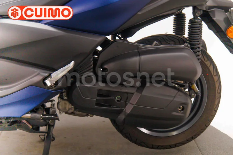 Yamaha XMAX 125 - Vista 18