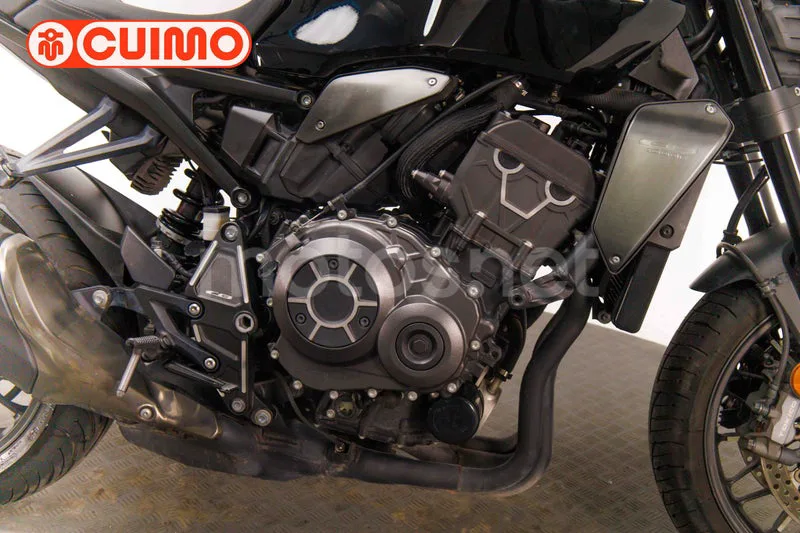 Honda CB1000R - Vista 13
