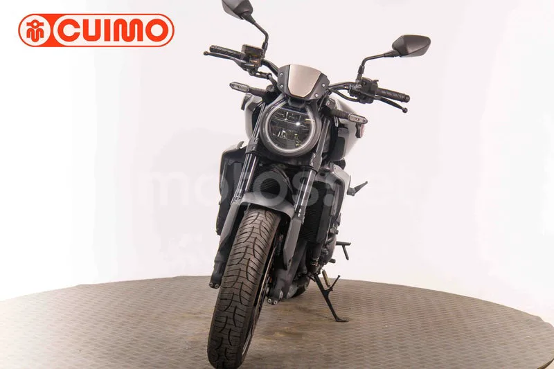 Honda CB1000R - Vista 10
