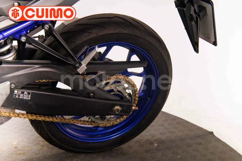 Yamaha MT-03 - Vista 25