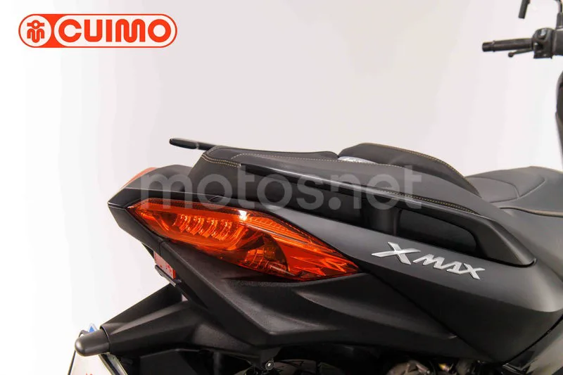 Yamaha XMAX 300 - Vista 18