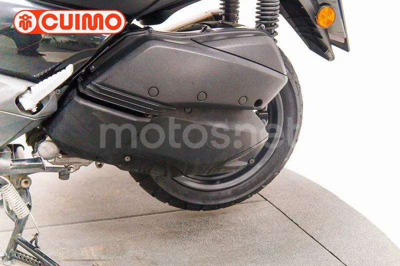 Yamaha XMAX 300 - Vista 24
