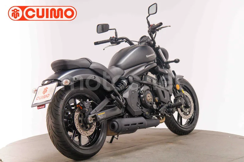 Kawasaki Vulcan S - Vista 4