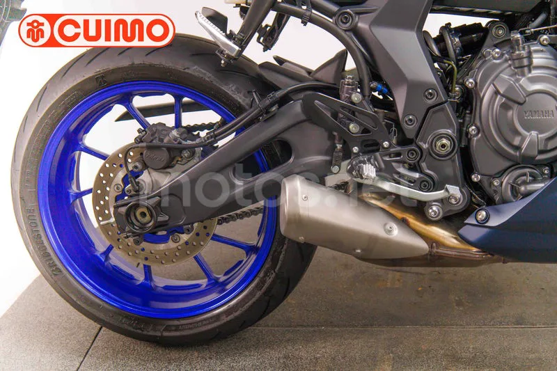 Yamaha YZF-R7 - Vista 15