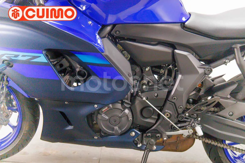 Yamaha YZF-R7 - Vista 21