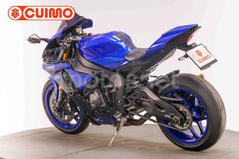Yamaha YZF-R1 - Vista 6
