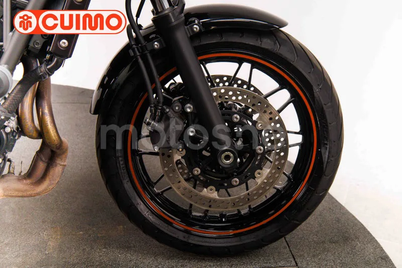 Kawasaki Z650 - Vista 15