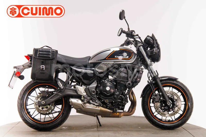 Kawasaki Z650 - Vista 3