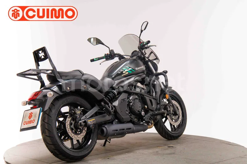 Kawasaki Vulcan S - Vista 4