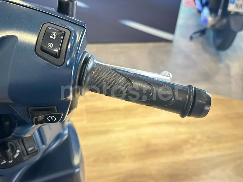Honda Vision 110 - Vista 9