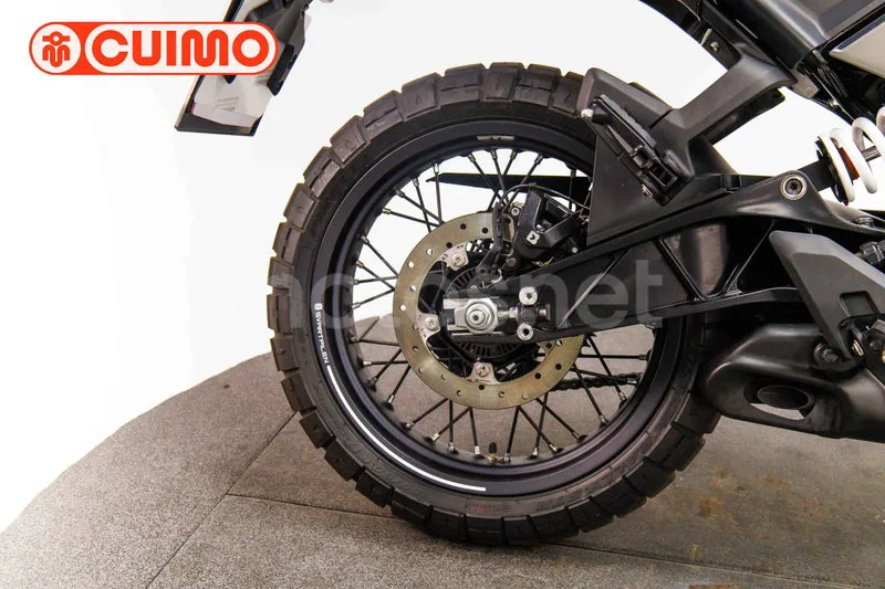 Husqvarna Svartpilen 125 - Vista 16