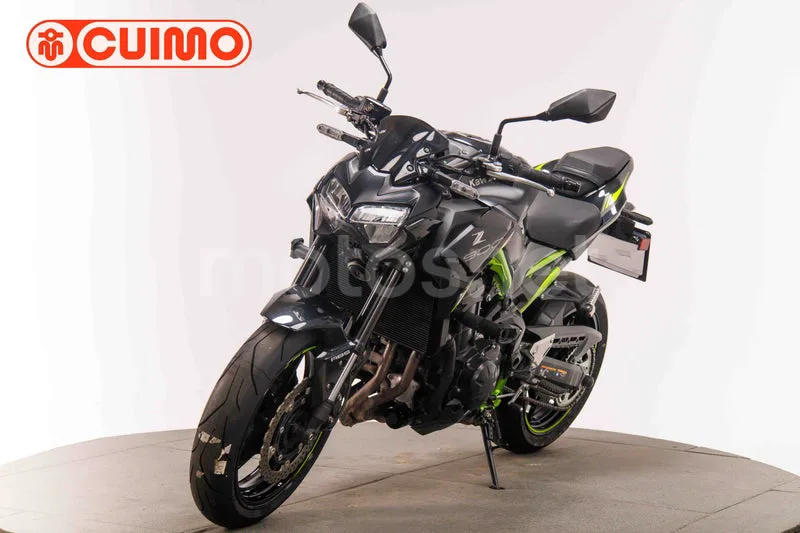Kawasaki Z900 - Vista 11