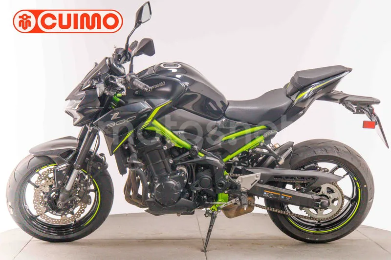 Kawasaki Z900 - Vista 9