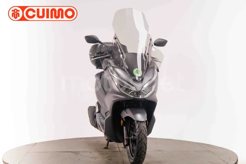 Honda PCX125 - Vista 10