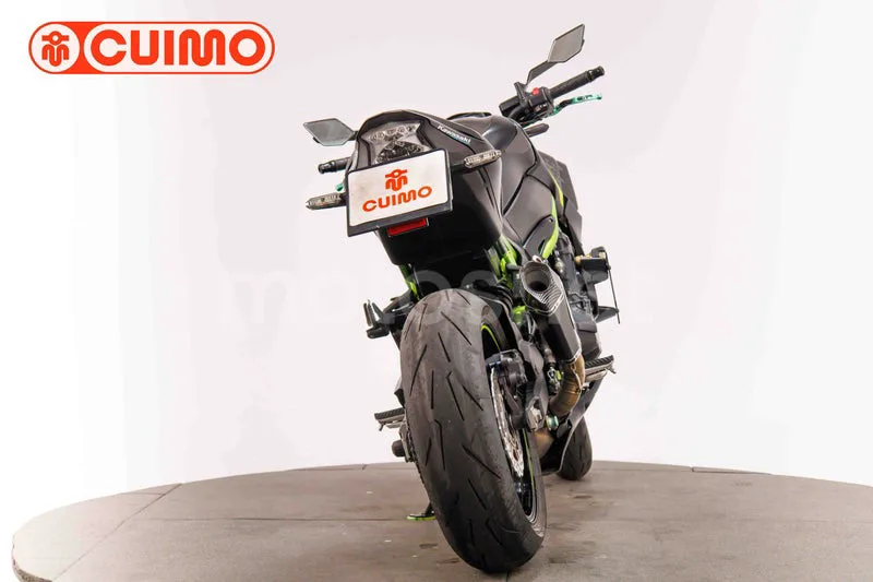 Kawasaki Z900 - Vista 5