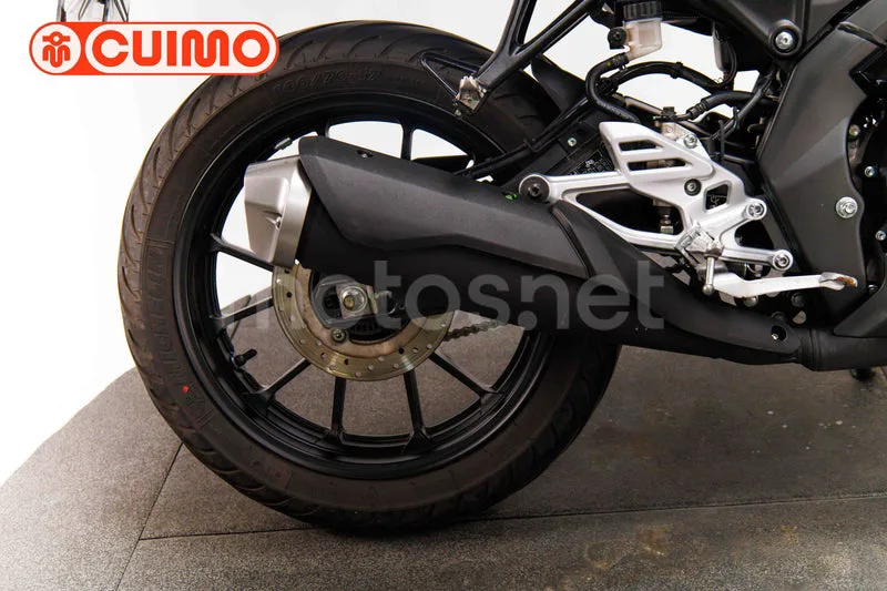 Yamaha YZF-R125 - Vista 14