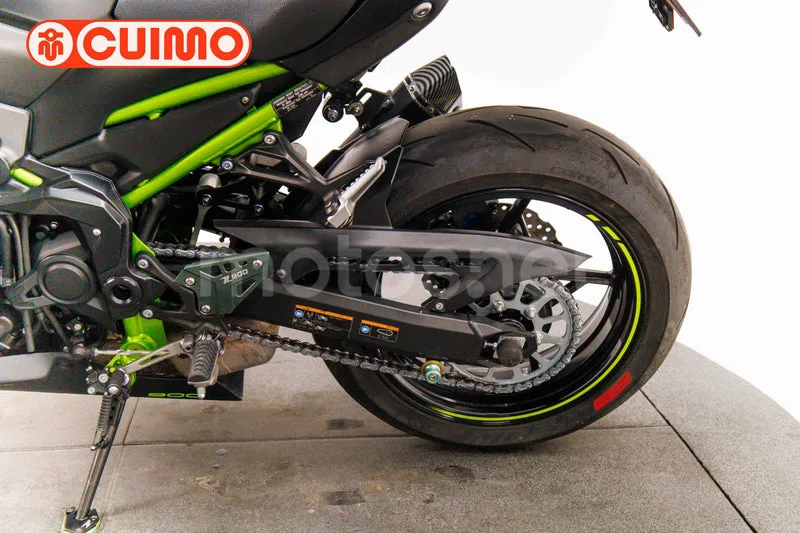 Kawasaki Z900 - Vista 18