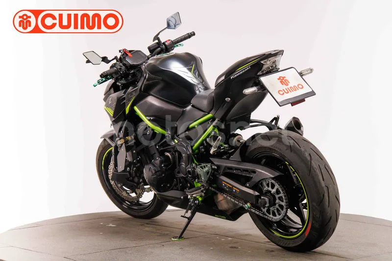 Kawasaki Z900 - Vista 6