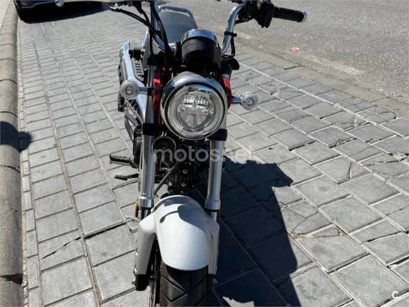 Honda Dax 125 - Vista 4