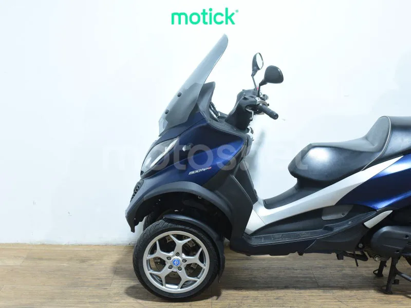 Piaggio MP3 - Vista 8