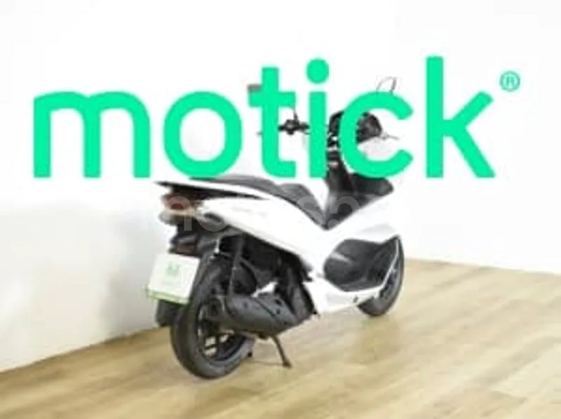 Honda PCX125 - Vista 8