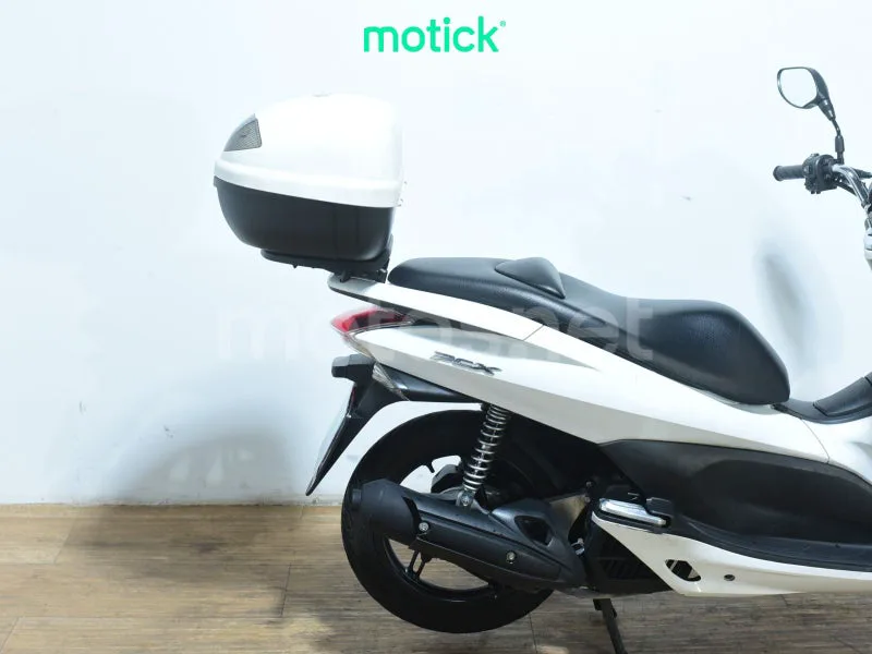 Honda PCX125 - Vista 3