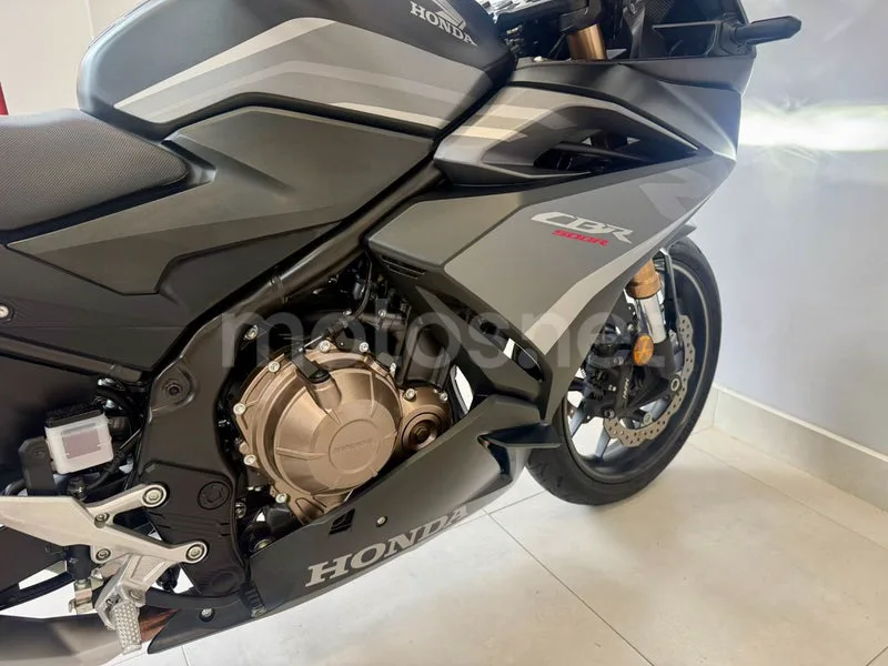 Honda CBR500R - Vista 12