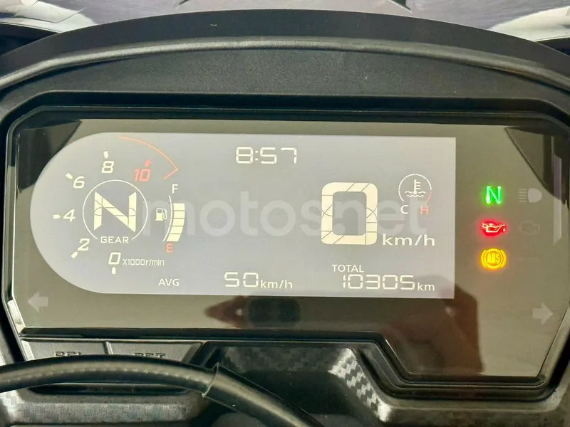 Honda CBR500R - Vista 13