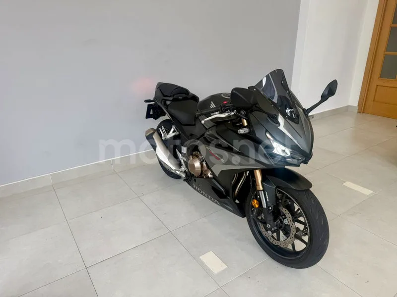 Honda CBR500R - Vista 6