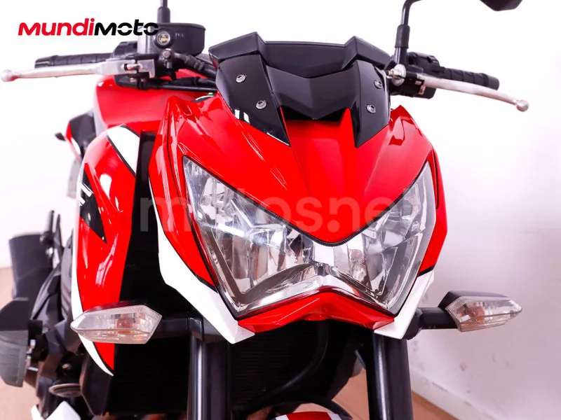 Kawasaki Z800 - Vista 5