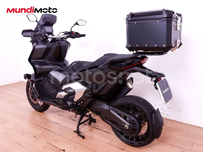 Honda X-ADV - Vista 8