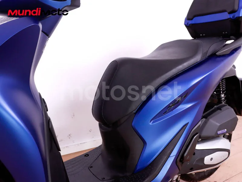 Honda SH125i - Vista 10