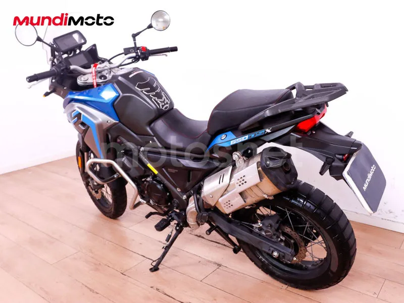 Voge 650DSX - Vista 8
