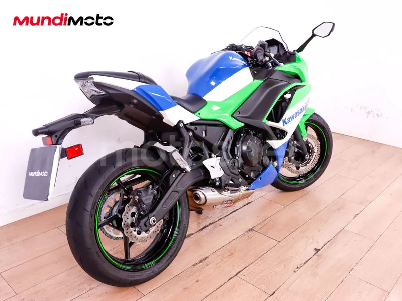 Kawasaki Ninja 650 - Vista 3