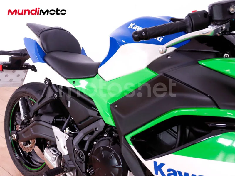 Kawasaki Ninja 650 - Vista 21