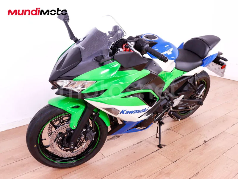 Kawasaki Ninja 650 - Vista 7