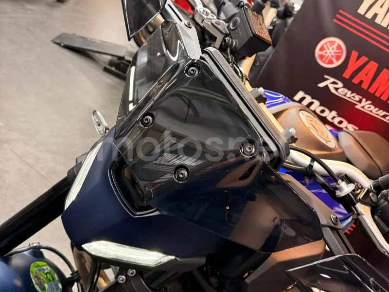 Yamaha MT-07 - Vista 14