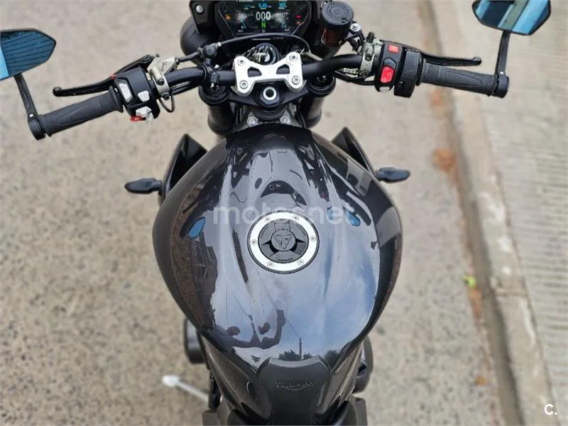 Triumph Street Triple 765 - Vista 3