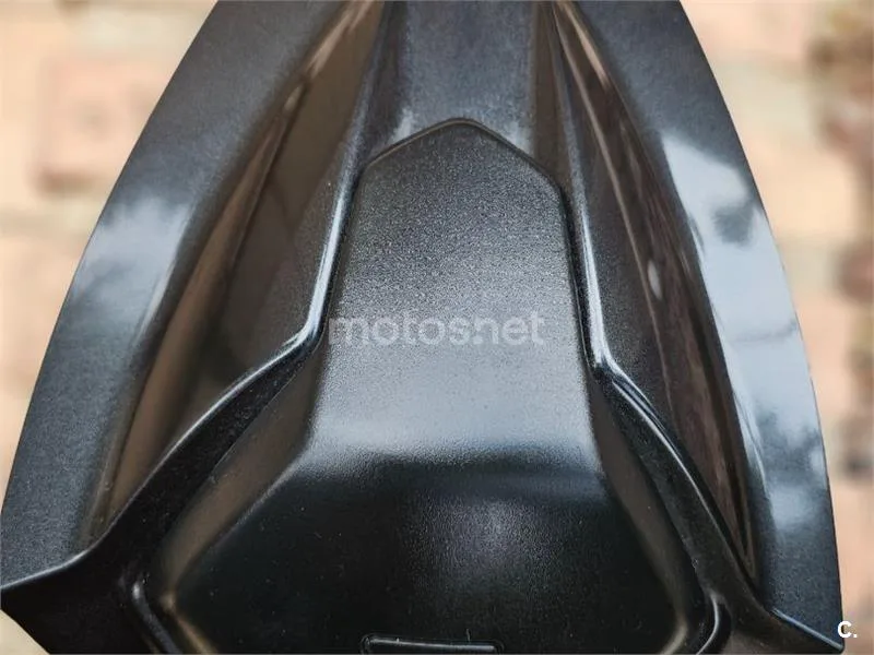 Triumph Street Triple 765 - Vista 6