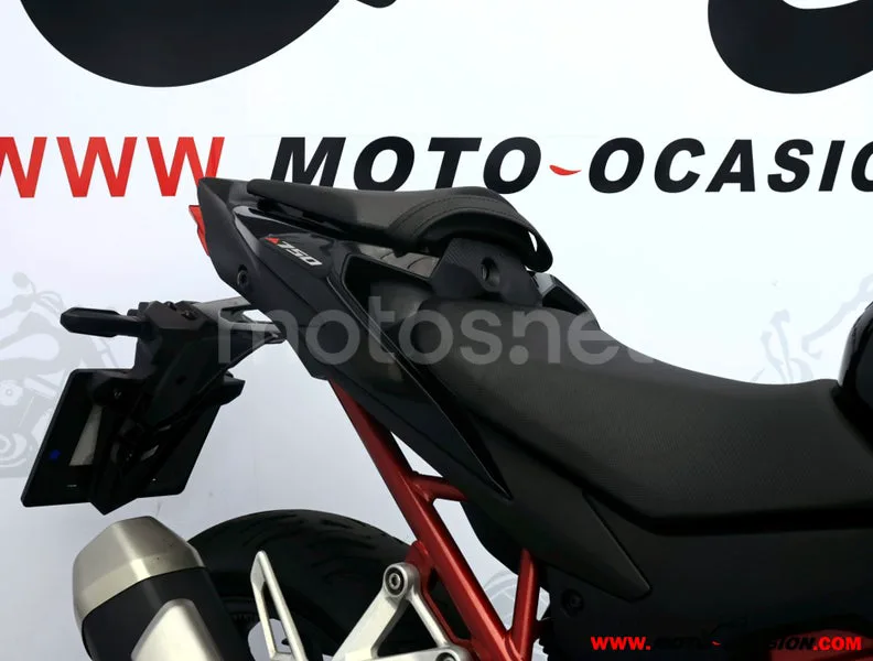Honda CB750 Hornet - Vista 11