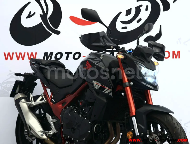 Honda CB750 Hornet - Vista 4