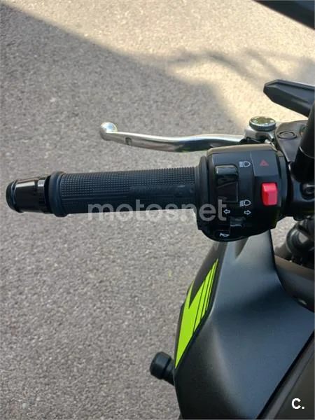 Kawasaki Z650 - Vista 8