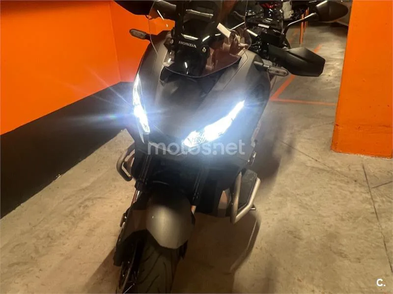 Honda X-ADV - Vista 3