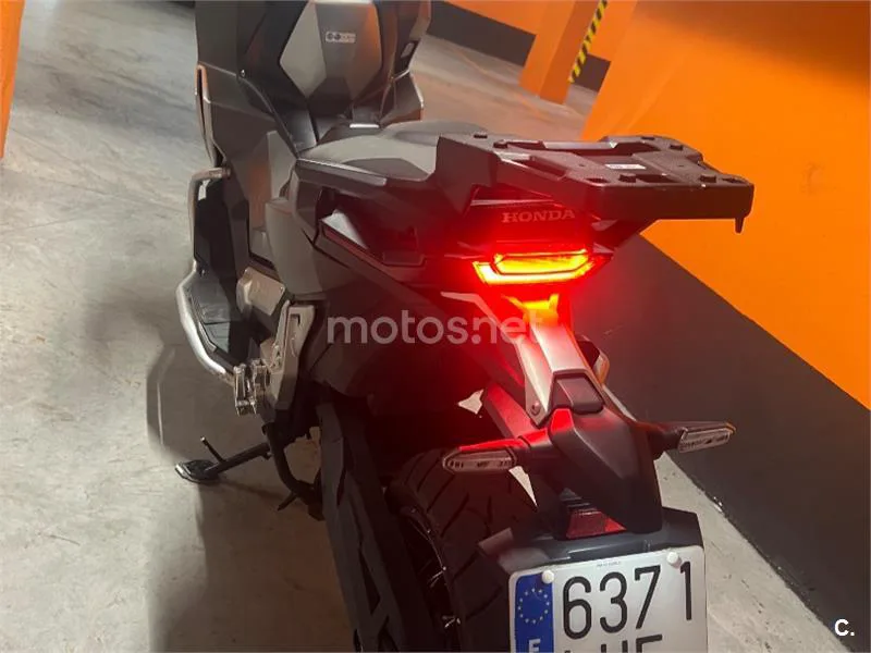 Honda X-ADV - Vista 5