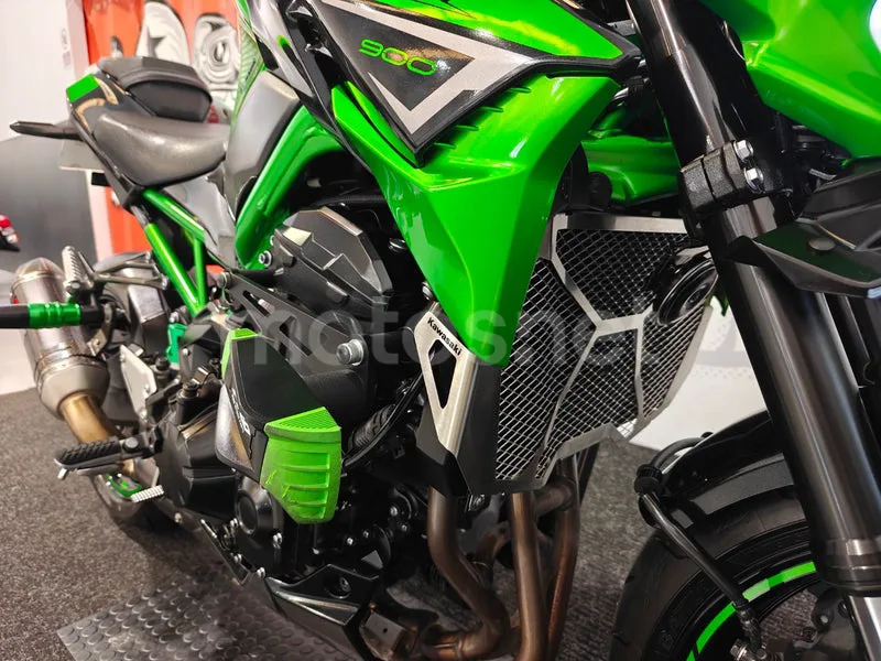 Kawasaki Z900 - Vista 17