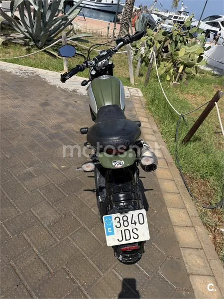 Ducati Scrambler - Vista 4