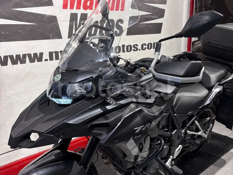 Benelli TRK 502 - Vista 7