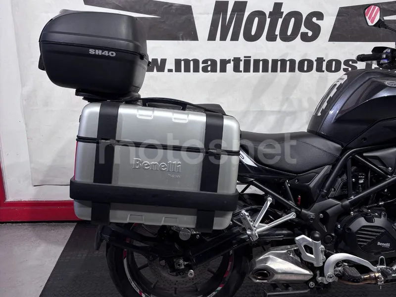 Benelli TRK 502 - Vista 9