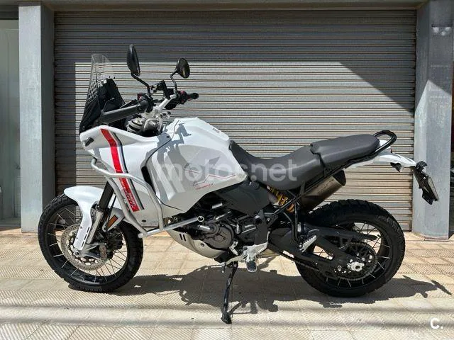 Ducati DesertX - Vista 11